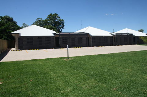 Emerald Park Motel - Stayed 13