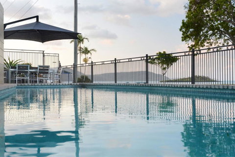 Whitsunday Waterfront Apartments - Stays Accommodation 12