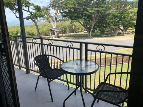 Whitsunday Waterfront Apartments - Stays Accommodation 5