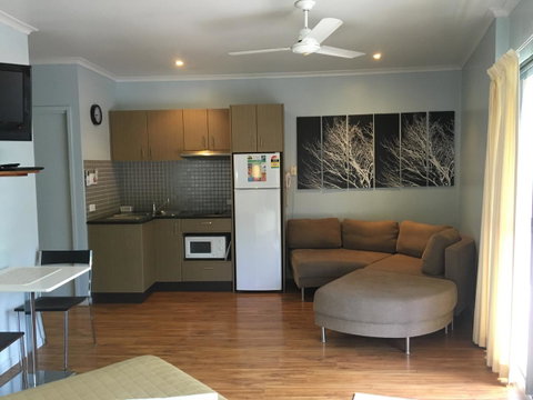 Whitsunday Waterfront Apartments - Stays Accommodation 17