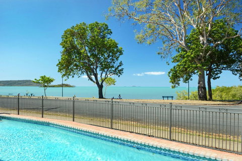 Whitsunday Waterfront Apartments - Stays Accommodation 11
