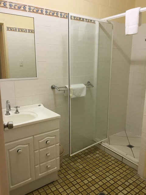 Whitsunday Waterfront Apartments - Stays Accommodation 29