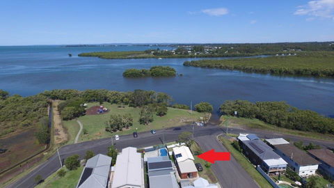 Absolute Waterfront - Stayed 14