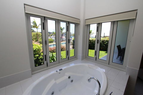 Beachside Apartment 5 - Stayed 6