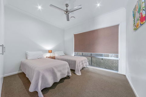 Viewpoint Holiday Home - Cannonvale - Stayed 10