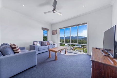 Viewpoint Holiday Home - Cannonvale - Stayed 8