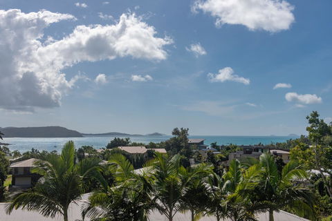 Viewpoint Holiday Home - Cannonvale - Stayed 17