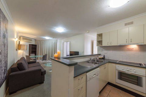 West End Central Apartments - Stayed 13