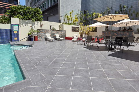 West End Central Apartments - Stayed 4