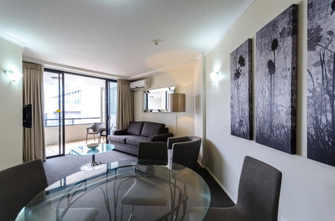 West End Central Apartments - Stayed 15