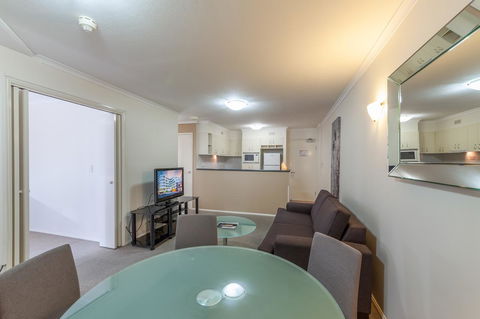 West End Central Apartments - Stayed 27