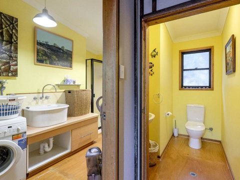 Five Bimba (Tractor House) - Stays Accommodation 15