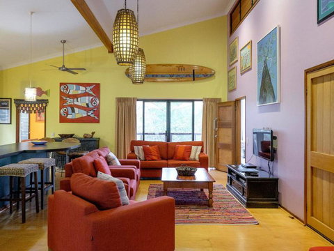 Five Bimba (Tractor House) - Stays Accommodation 2