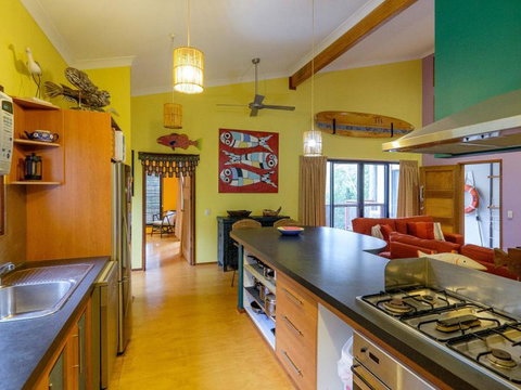 Five Bimba (Tractor House) - Stays Accommodation 1