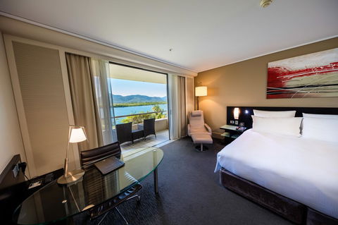 Hilton Cairns - Stayed 3