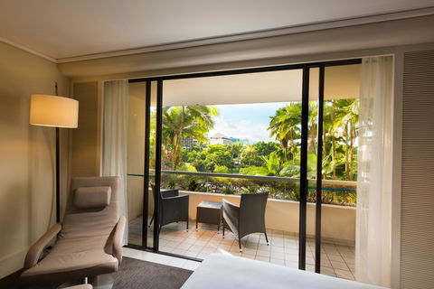 Hilton Cairns - Stayed 10