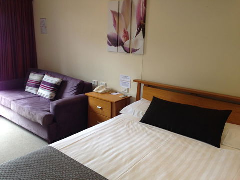 Eastgate On The Range Motel - Stayed 33