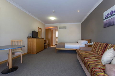 Eastgate On The Range Motel - Stayed 4