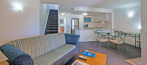 Burleigh On The Beach - Stayed 26