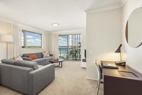 Quest Breakfast Creek - Stayed 17