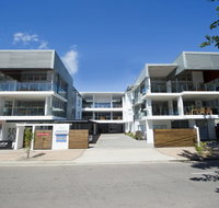 Maggies Beachfront Apt. 13 - Stays Accommodation