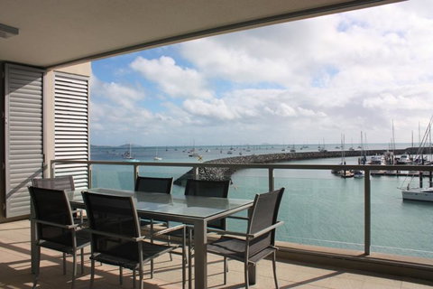Private Seaview Apartment At Peninsula - Airlie Beach - Stays Accommodation 3