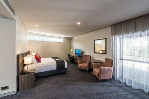 Alexandra Hills Hotel - Stays Accommodation 15