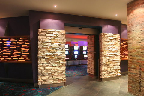 Alexandra Hills Hotel - Stays Accommodation 18