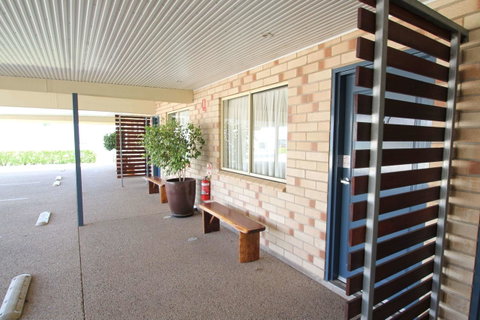 Midlander Motor Inn - Stayed 29