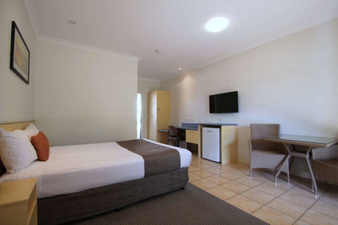 Midlander Motor Inn - Stayed 21