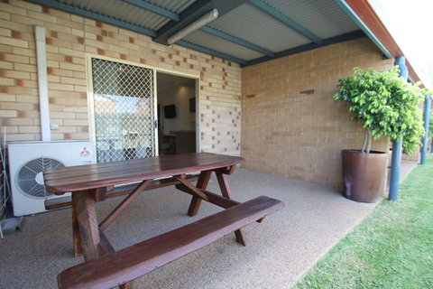 Midlander Motor Inn - Stayed 15