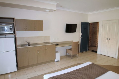 Midlander Motor Inn - Stayed 22