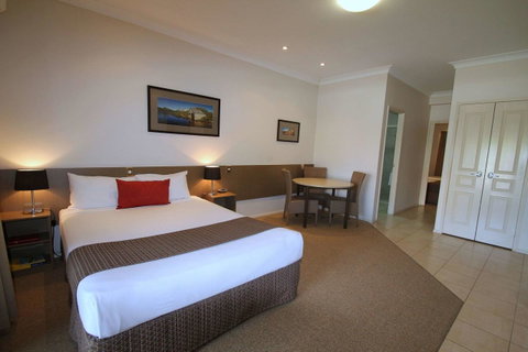 Midlander Motor Inn - Stayed 17