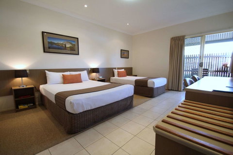 Midlander Motor Inn - Stayed 11