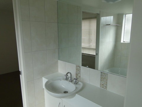 Bayview Harbourview Apartments - Stayed 9