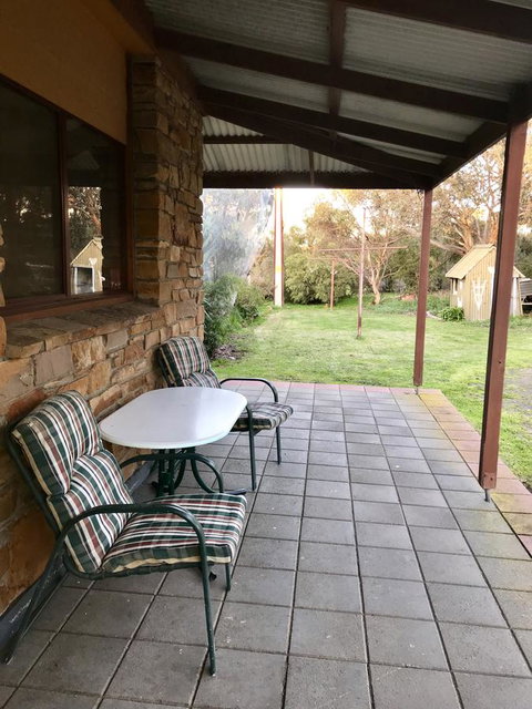 Beeâ€™s Place - 3 Bedroom Home On 10 Acres Of Land With Distant Ocean Views - Stayed 8