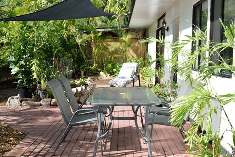 1 Min. Walk To Beach Horeseshoe Bay Holiday Units - Stayed 4