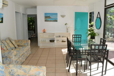 1 Min. Walk To Beach Horeseshoe Bay Holiday Units - Stayed 2