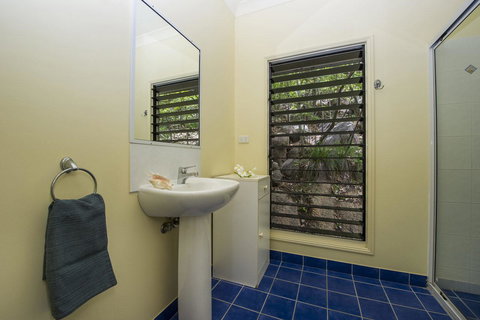 Manyana, 3 Opalia Court - Stayed 1