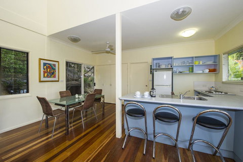 Manyana, 3 Opalia Court - Stayed 5
