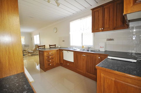 Ocean Wave - Stayed 7