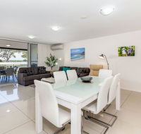 First Floor Air Conditioned Free Wi-Fi - Stays Accommodation