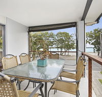 Fishing and Swimming at your doorstep - Sylvan Beach Esp Bellara - Stays Accommodation