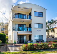 Waterfront views from private rooftop balcony - Bayview South Esp Bongaree - Stays Accommodation