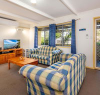 Pet Friendly Cottage in the Heart of Bribie - Wirraway St Bongaree - Stays Accommodation