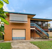 Short Stroll to Surf Beach - North Street Woorim - Stays Accommodation