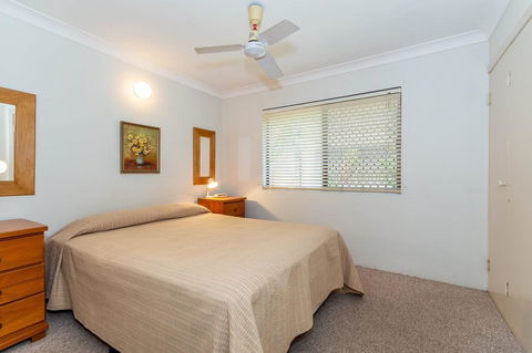 Great Views, Ground Floor Unit Clearview Apartments South Esplande, Bongaree - Stayed 7