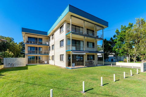 Great Views, Ground Floor Unit Clearview Apartments South Esplande, Bongaree - Stayed 0