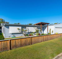 Fabulous Family Destination in Paradise Parade Bongaree - Stays Accommodation