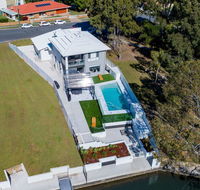 Stunning Canal Home Oh So Close To The Waterfront - Stays Accommodation